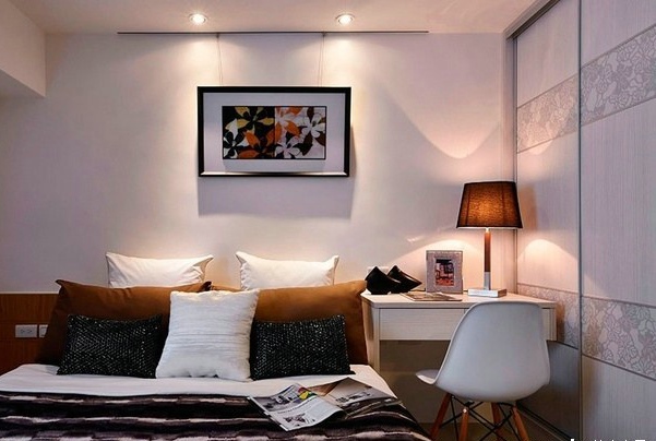 7047DAA65953.jpg